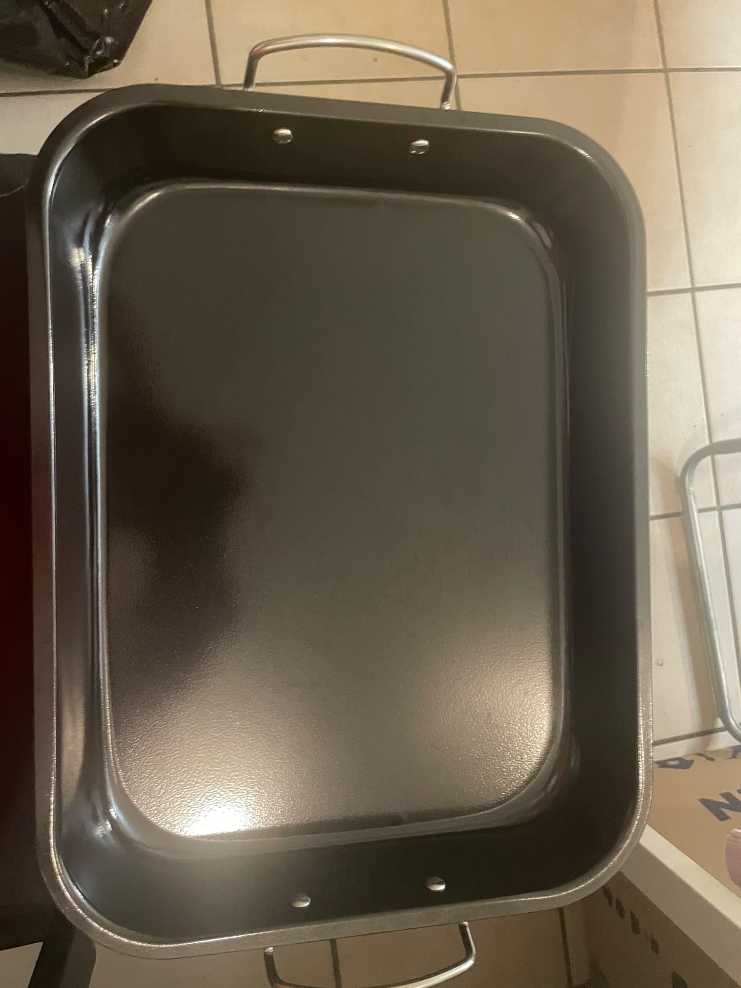 Roasting pan